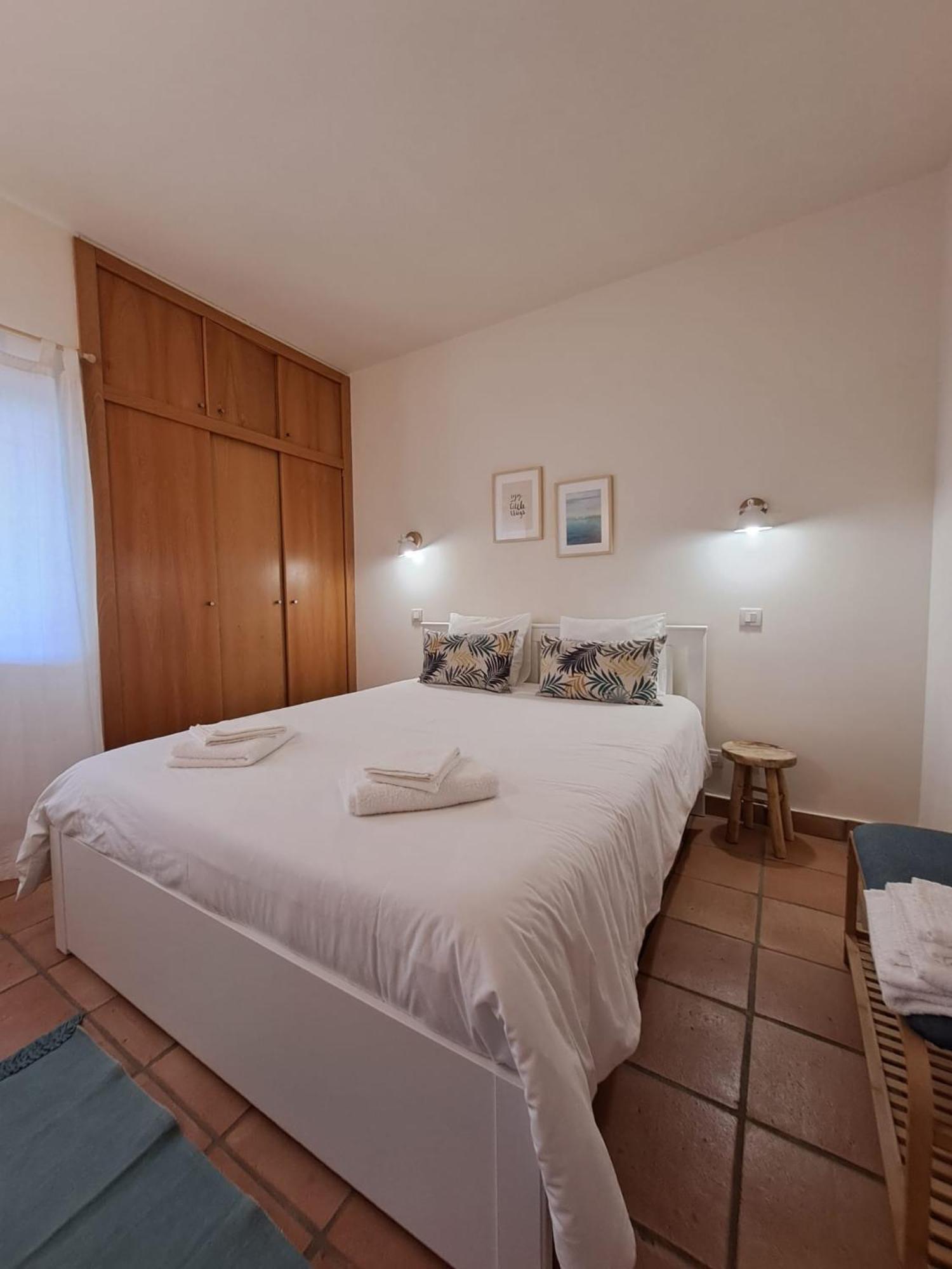 Sea View Apartment Near Meia Praia Beach In Lagos! חדר תמונה